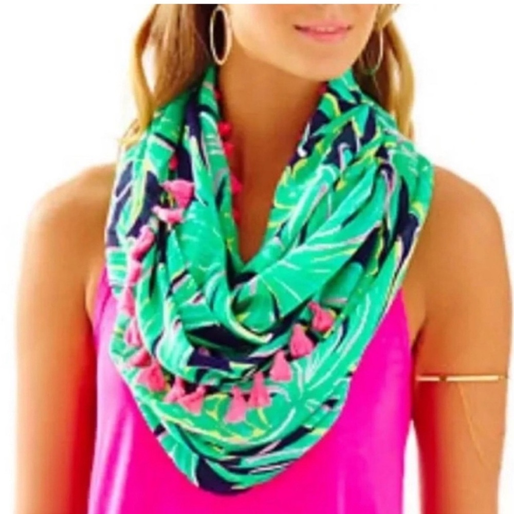 Lilly Pulitzer Vibrant Green and Pink Scarf w/pink tassels